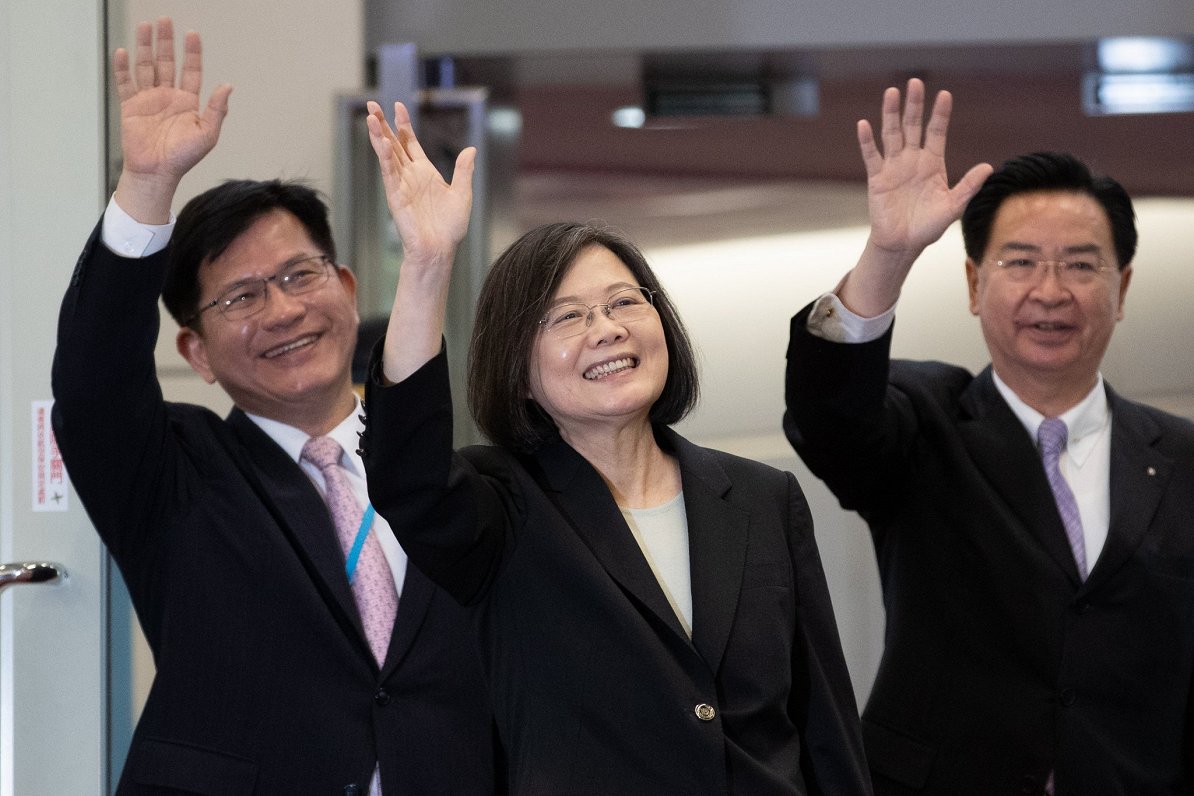 Taivānas prezidente Cai Inveņa pirms došanās vizītē uz Centrālamerikas valstīm