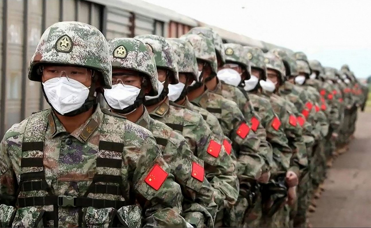 Ķīnas armijas karavīri