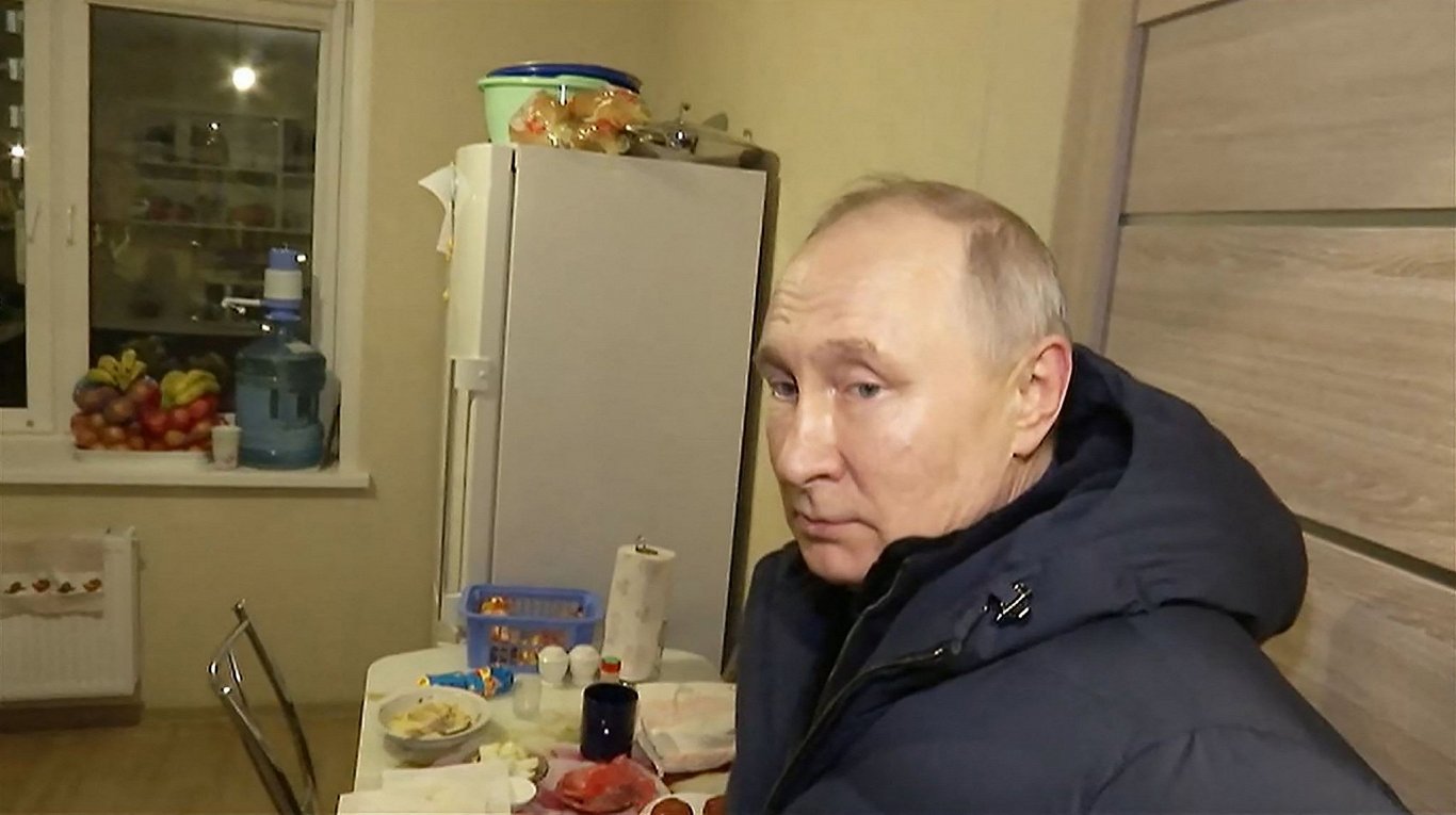 Krievijas propagandas medijos tika izplatīts video, kurā tiek vēstīts par Krievijas prezidenta Vladi...