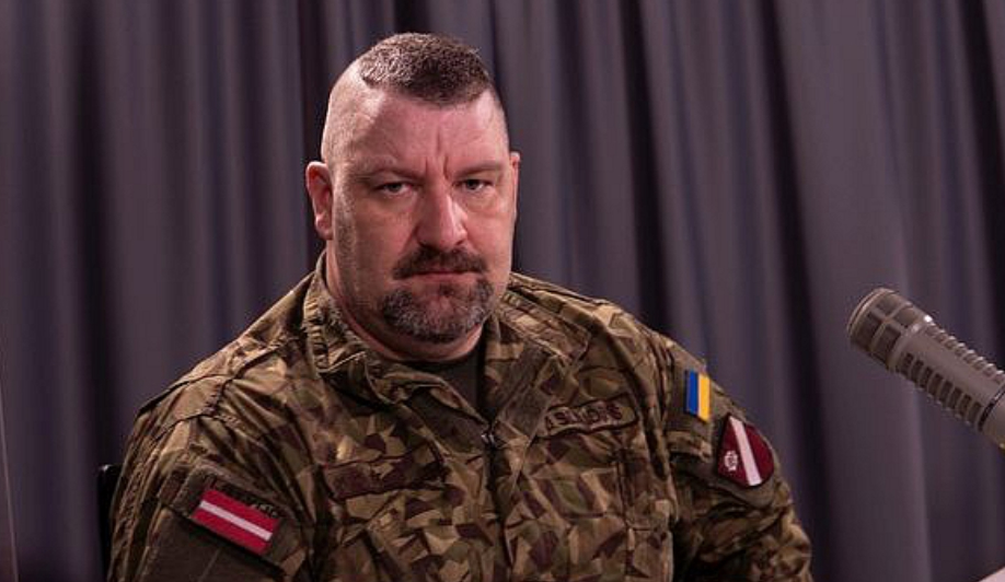 Начальник Латвийского штаба Земессардзе, майор Янис Слайдиньш.