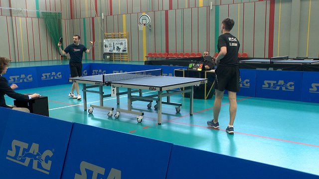 Kartuzovs un Bogdanova izcīna Latvijas čempionu laurus galda tenisā