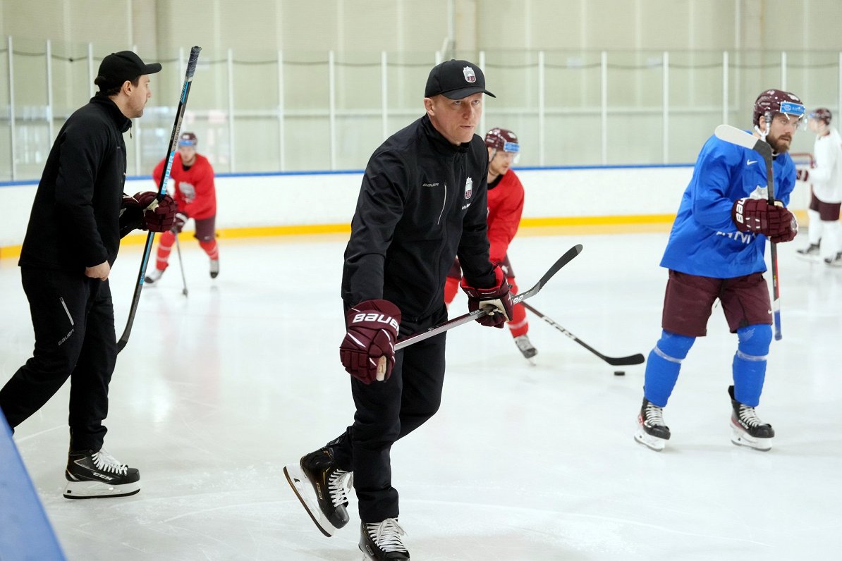 Latvijas hokeja izlases treniņā