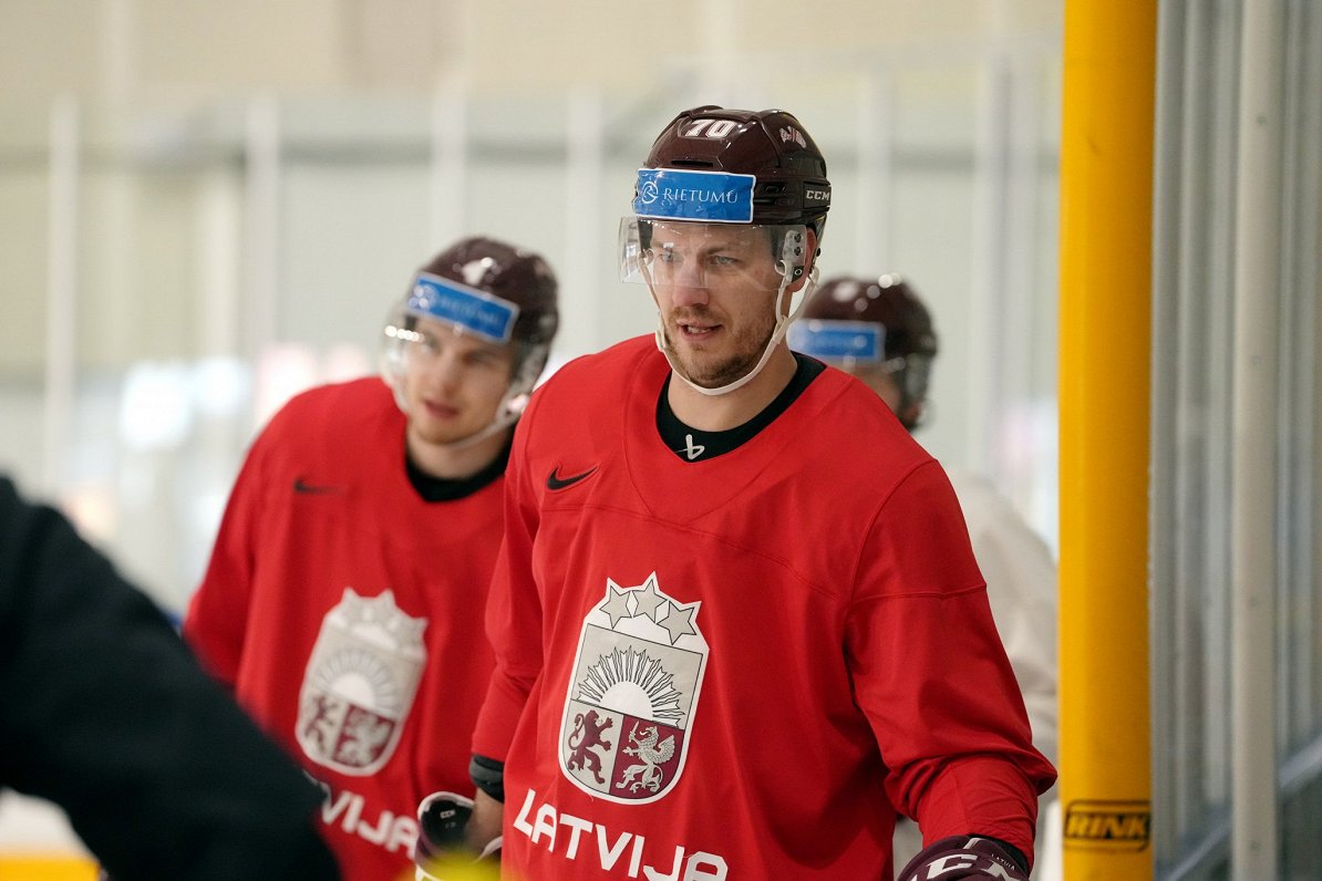 Latvijas hokeja izlases treniņā