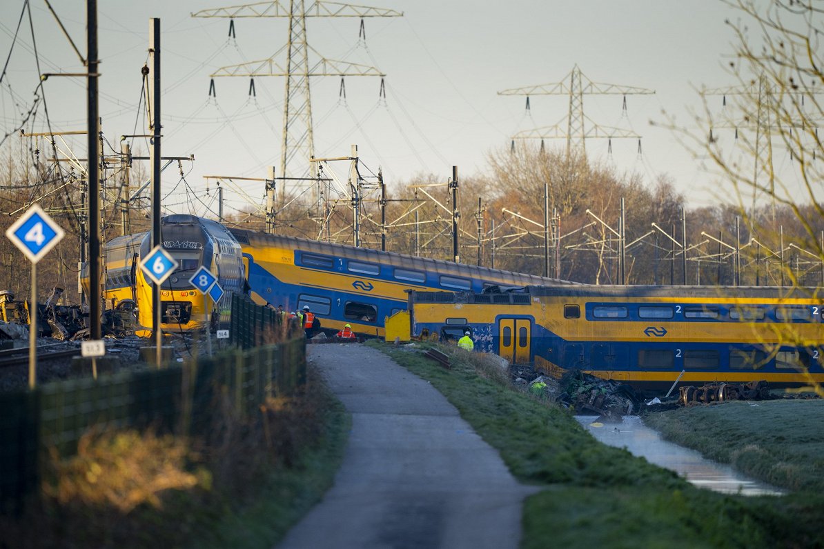 Nīderlandē avarējušais vilciens