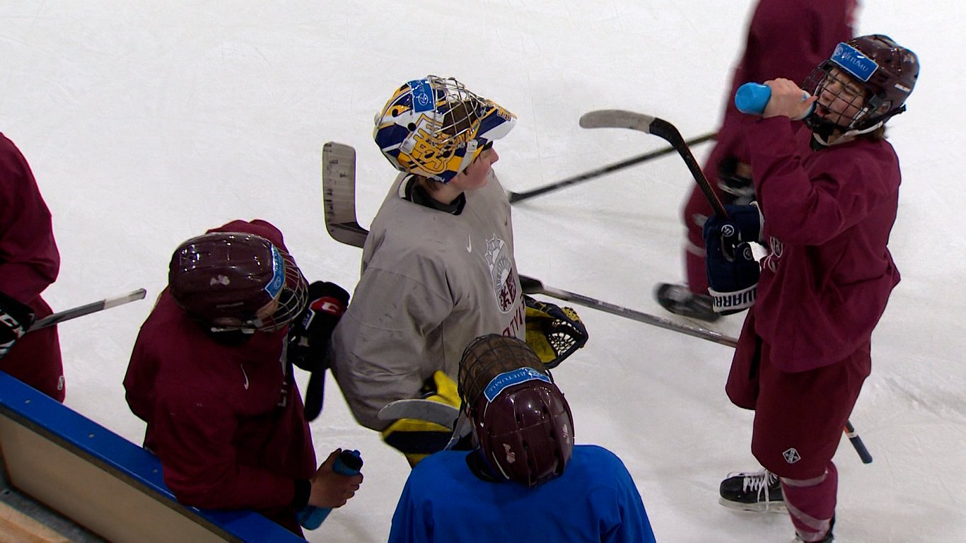 Det latviske U18-hockeylaget forbereder seg også til verdensmesterskapet/artikkelen