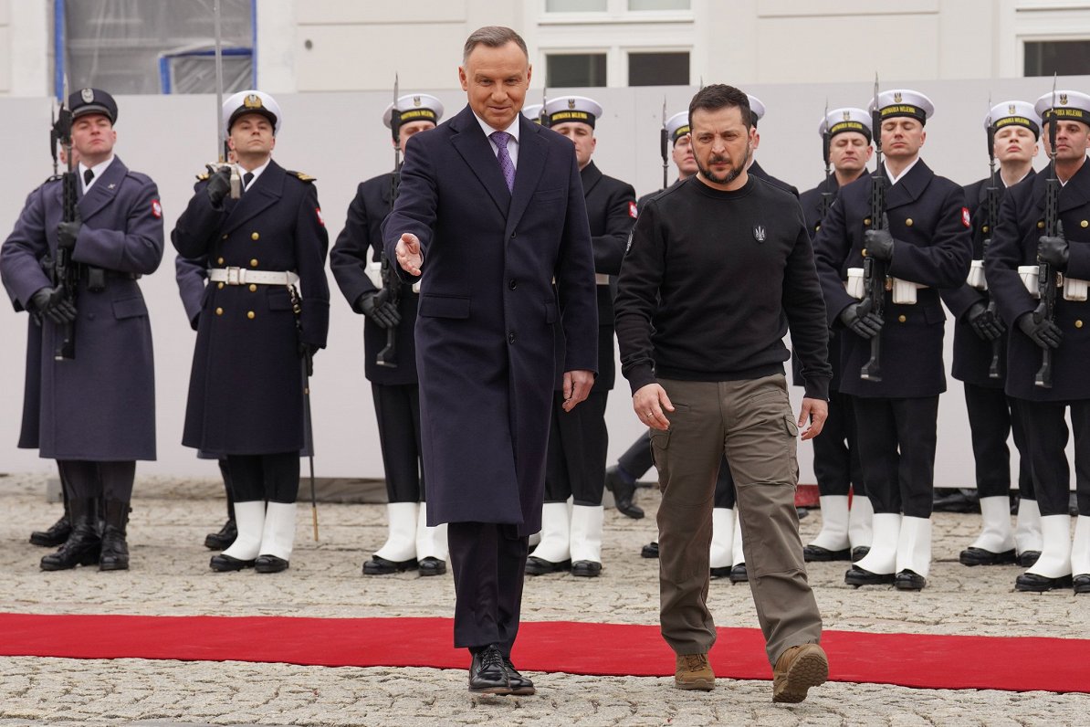Ukrainas prezidents Volodimirs Zelenskis oficiālajā vizītē Polijā