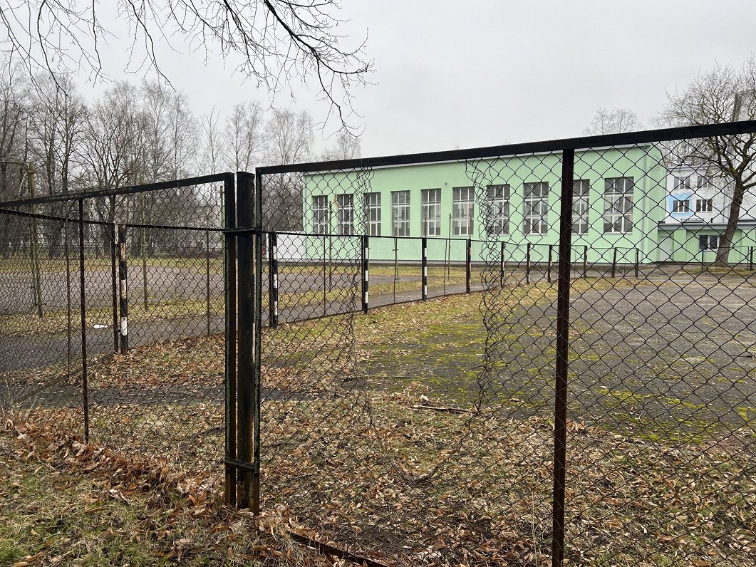 Rīgas 63. pamatskolas teritorija