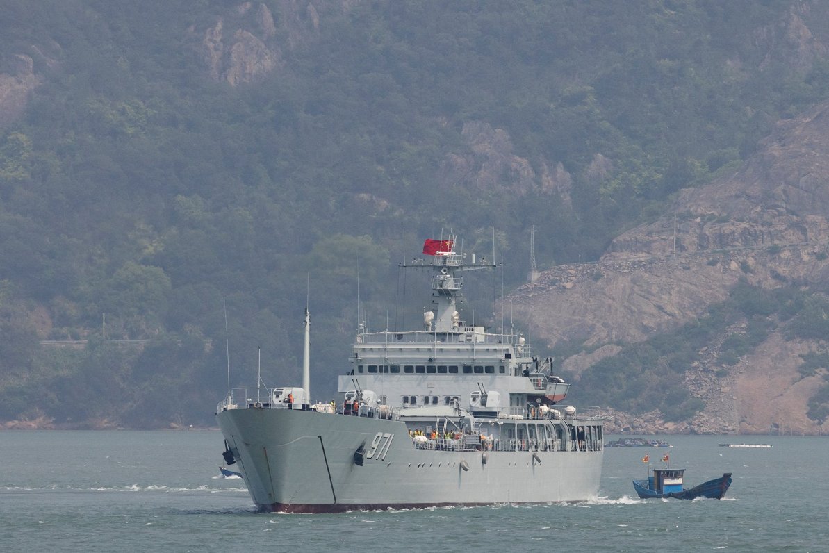 Ķīnas militārais kuģis, 2023. gada 8. aprīlī