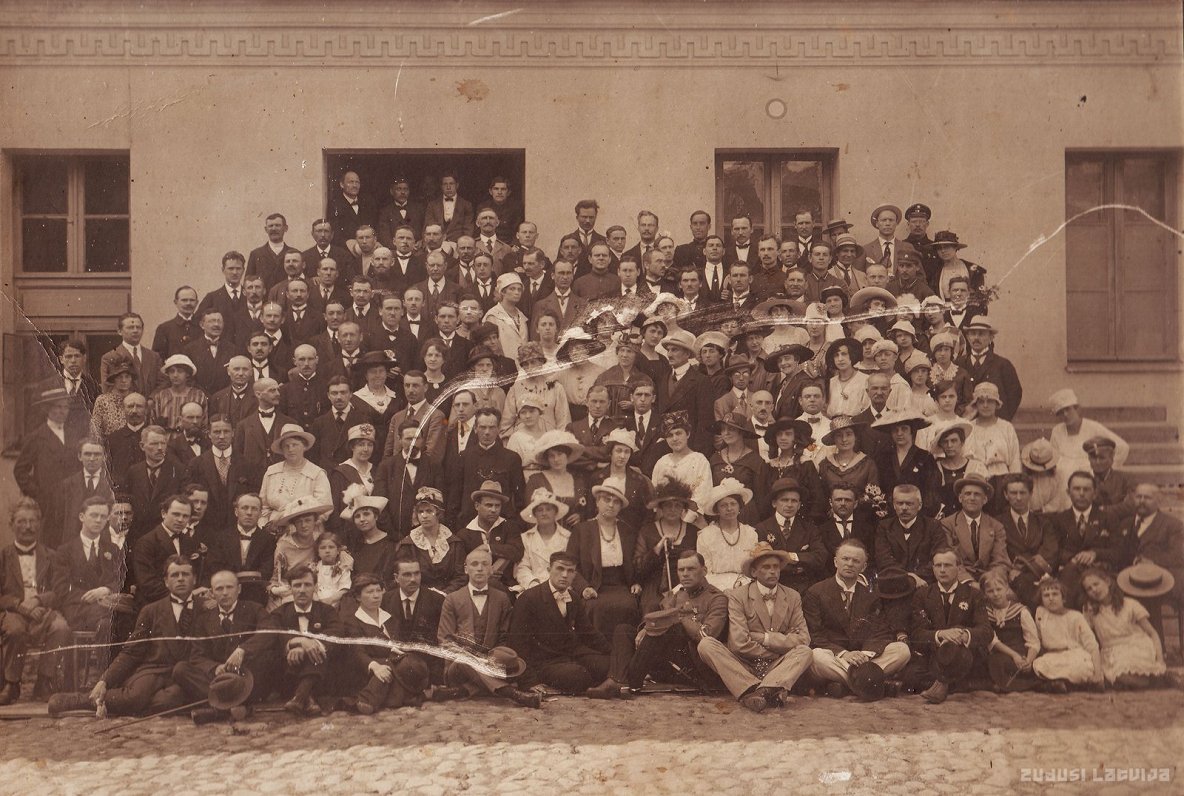 Latvijas Nacionālās operas trupa 1919. gadā