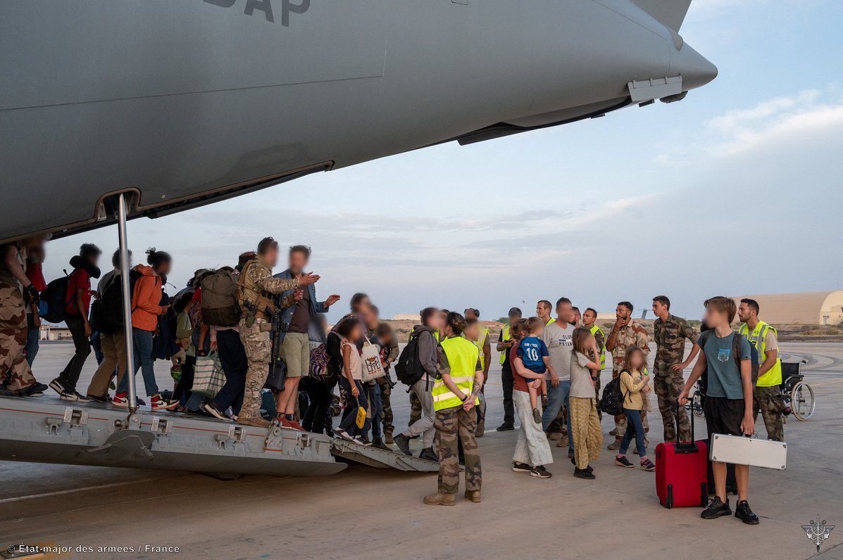 Francijas pilsoņu evakuācija no Sudānas