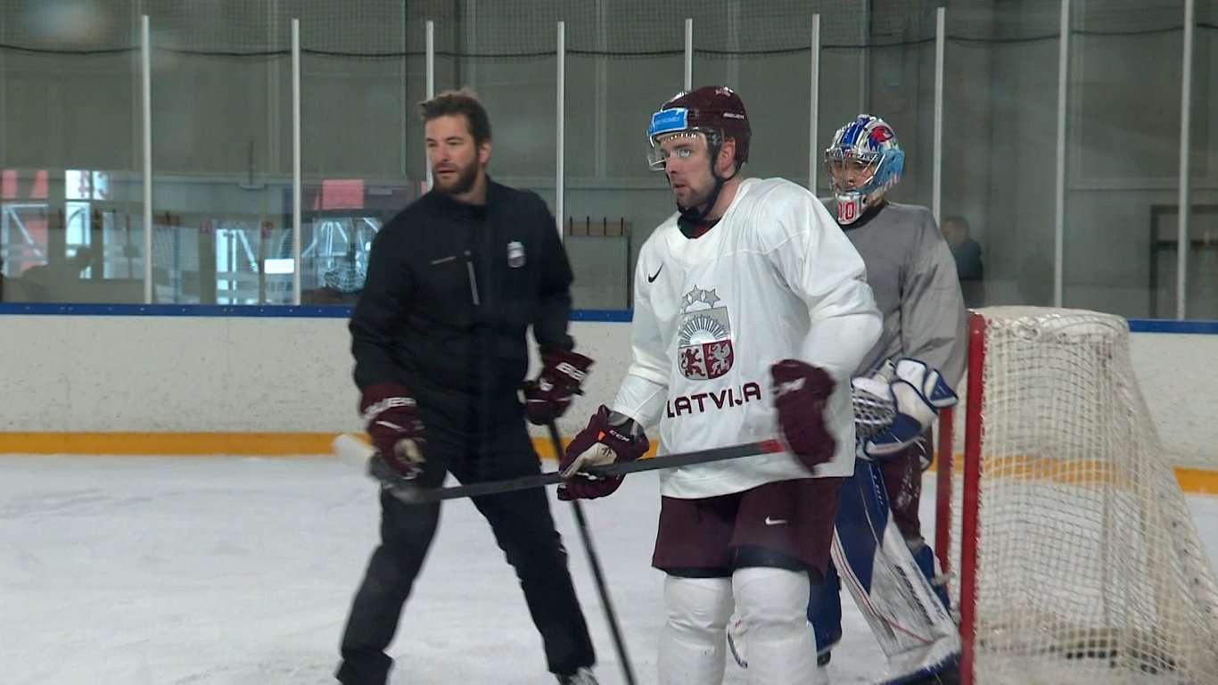 Hockeylandslaget inkluderer flere ledere, laget leter etter riktig kjemi for mesterskapet / Artikkel