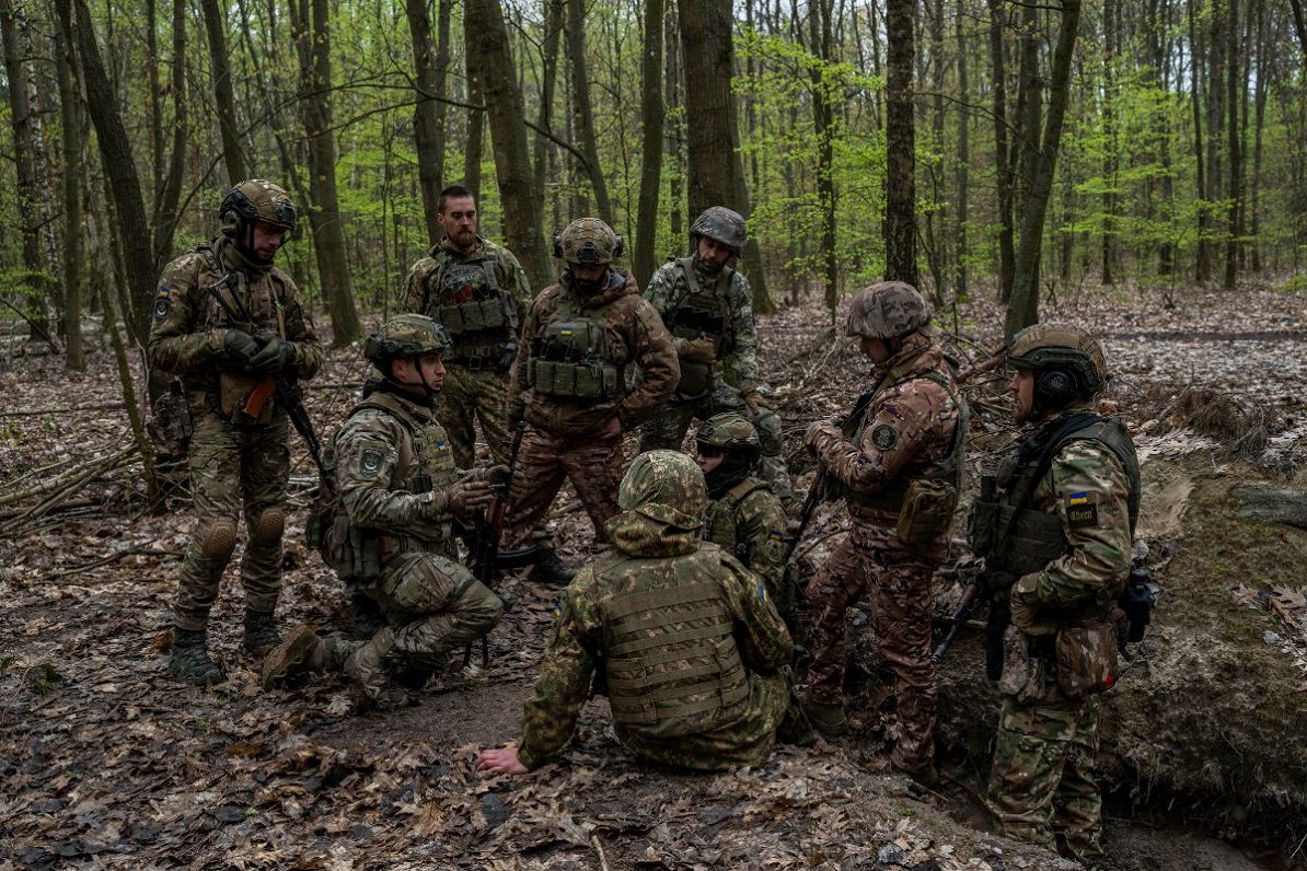 Eksperti: Ukraina mēģina radīt šaubas Krievijas pusei par gaidāmo uzbrukumu