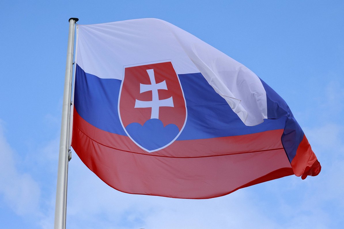 Slovākijas karogs.