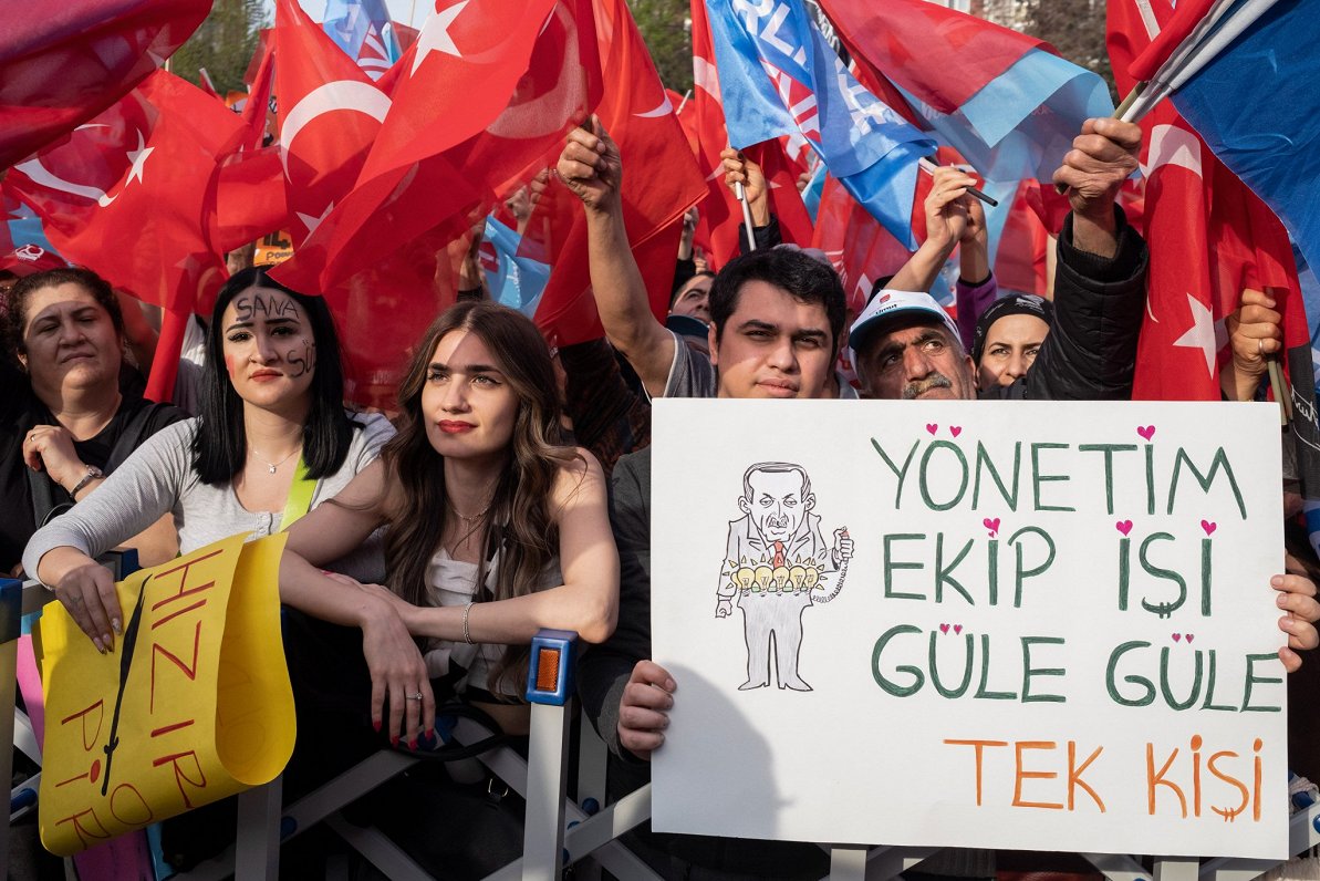 Turcijas prezidenta Redžepa Tajipa Erdogana pretinieki nevar vien sagaidīt viņa aiziešanu