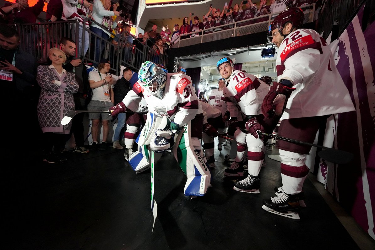 Latvijas hokeja izlase gatavojas doties uz ledus pasaules čempionātā