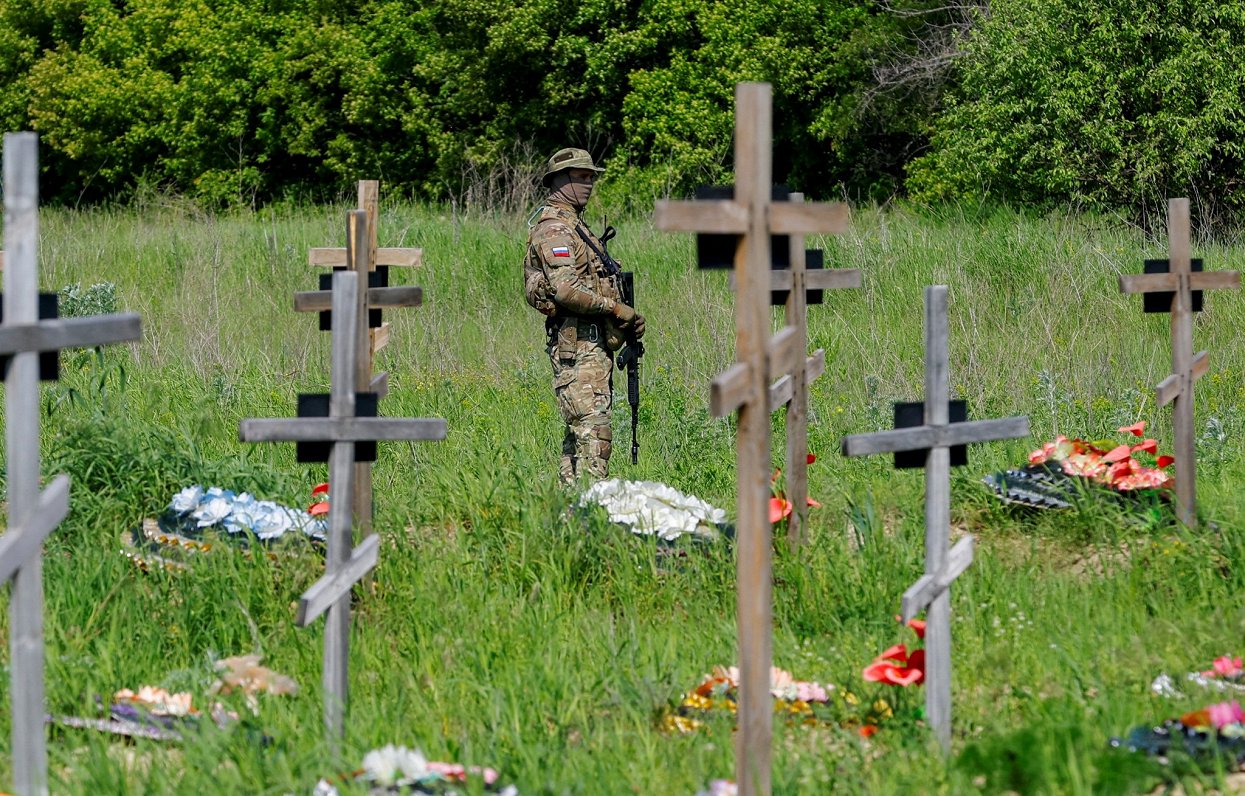 После похорон 60 убитых военных сил РФ. Украина, близ временно оккупированного Луганска,18.05.2023.