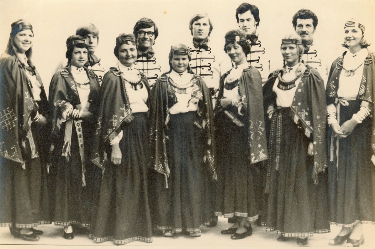 Deju kopas “Sprigulītis” dejotāji 1979. gadā. Pirmajā rindā no kreisās: Anita Alpa, Maree Briede, Sk...