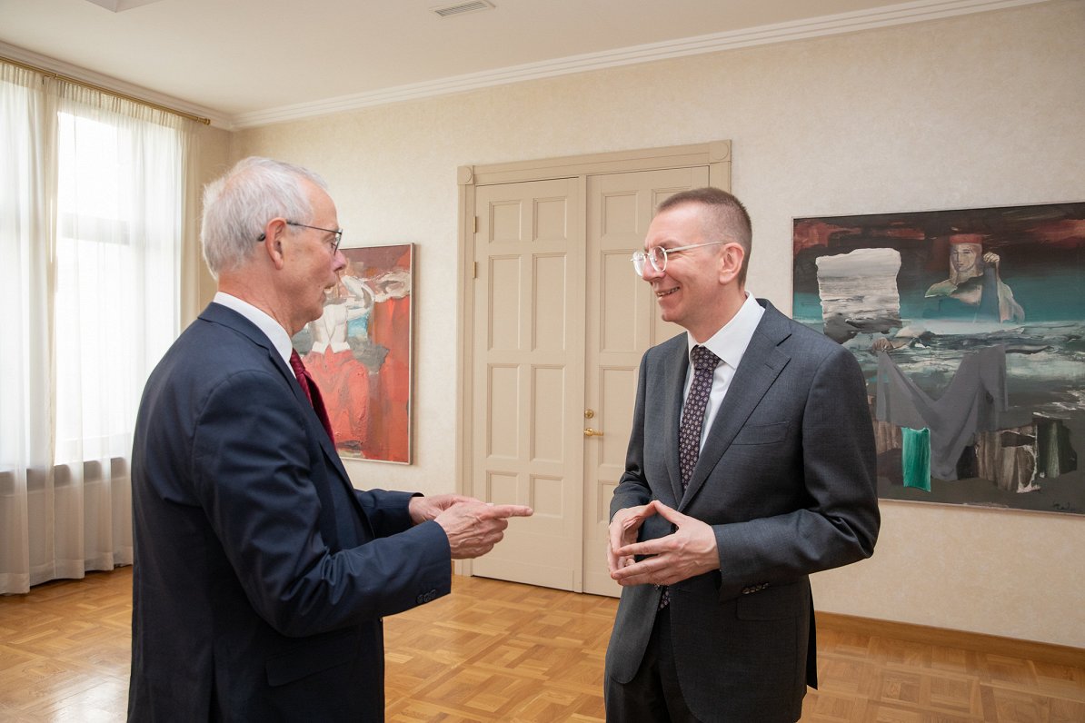 Tiny Kox with Edgars Rinkēvičs at Ministry of Foreign Affairs.