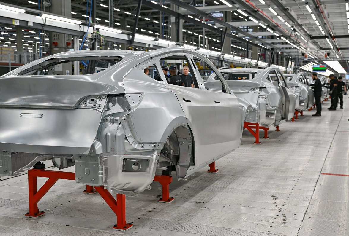 “Tesla” rūpnīca Vācijā, 2023.gada marts