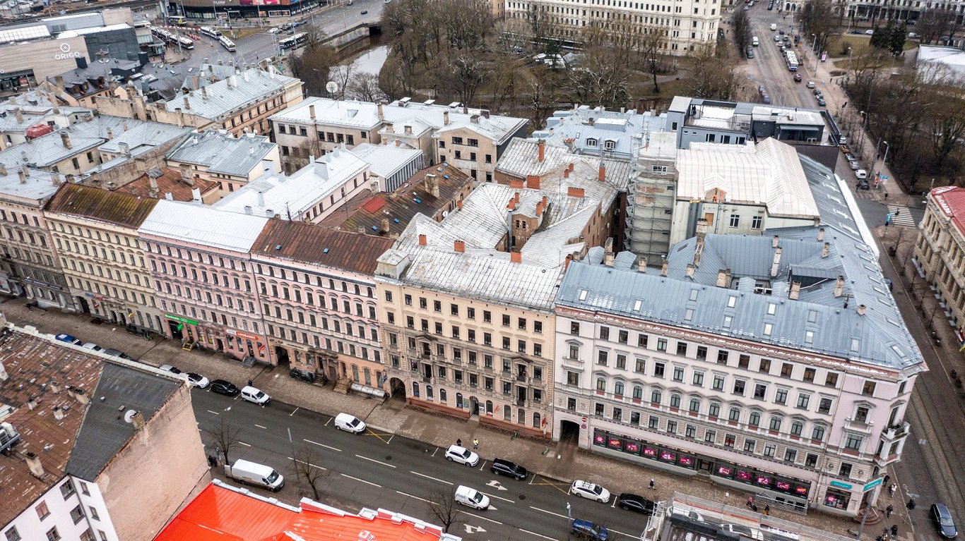 Izsolē nosolītās ēkas Rīgas centrā