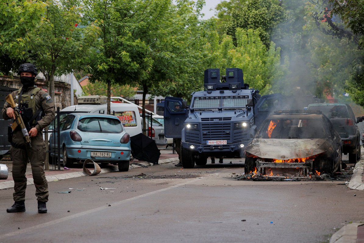 Serbu un policijas sadursmes Kosovā