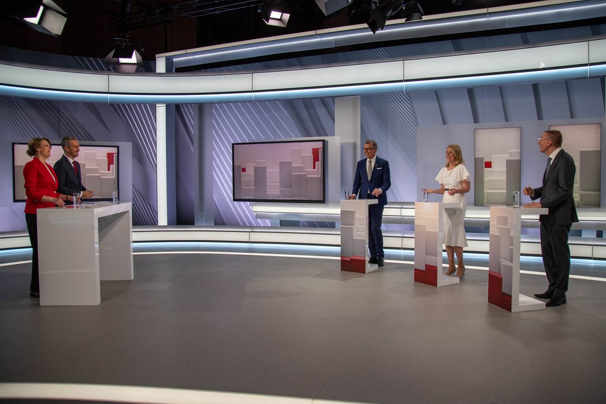 Дебаты накануне выборов президента Латвии на Латвийском телевидении
