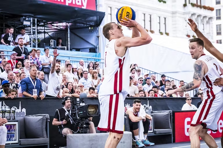 Latvijas 3x3 basketbola izlase cīnīsies par bronzu Pasaules kausā