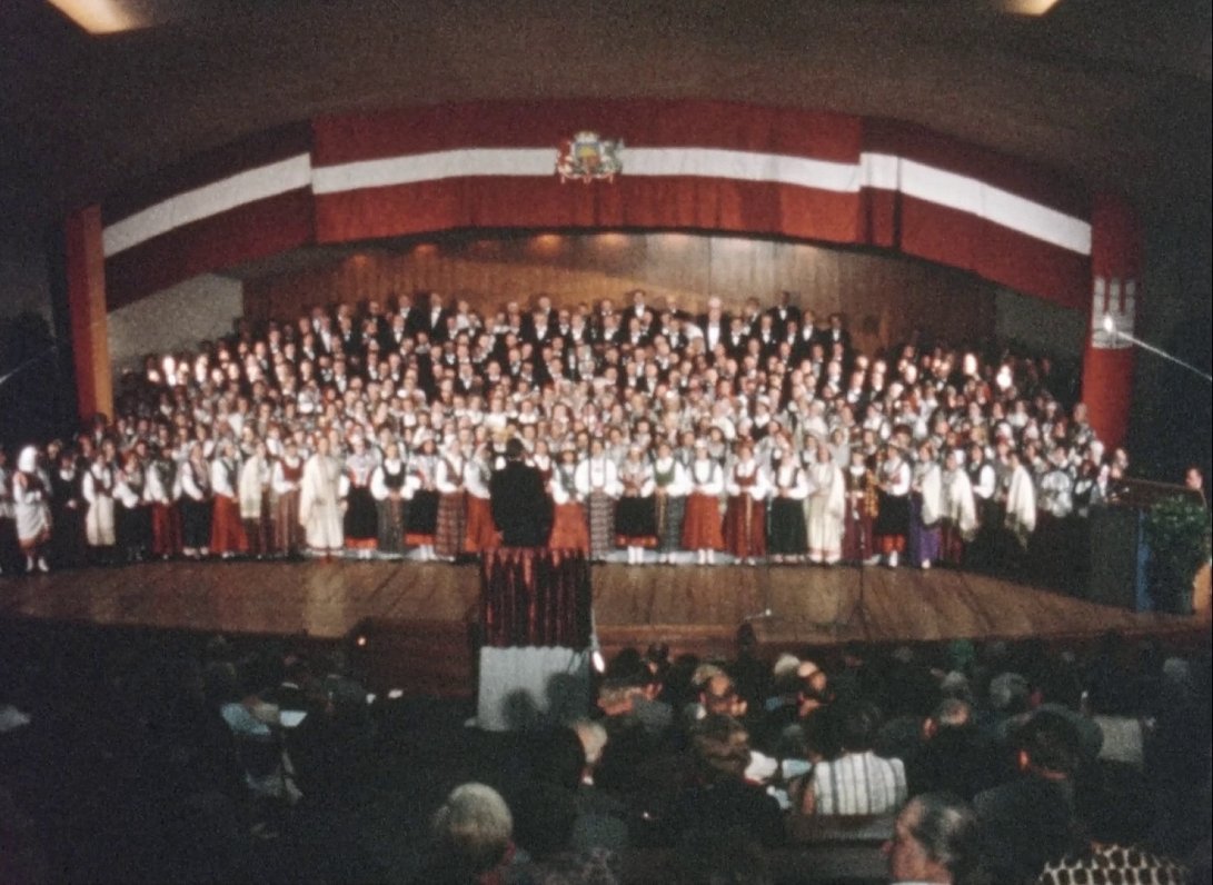 Filma &quot;Pirmie Eiropas latviešu dziesmu svētki Hamburgā&quot;. 1964. gads.