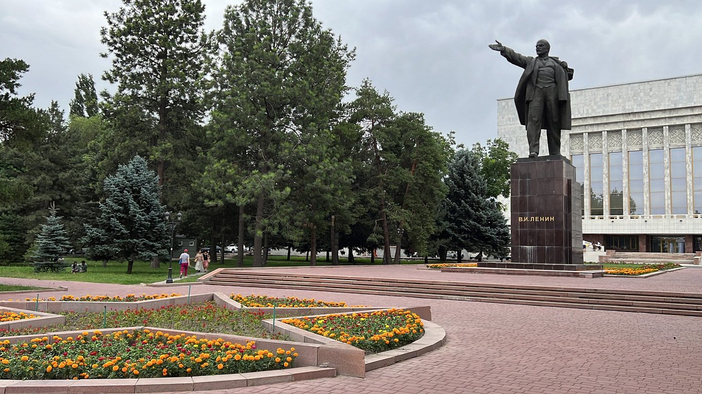 Kirgizstānas galvaspilsēta Biškeka.