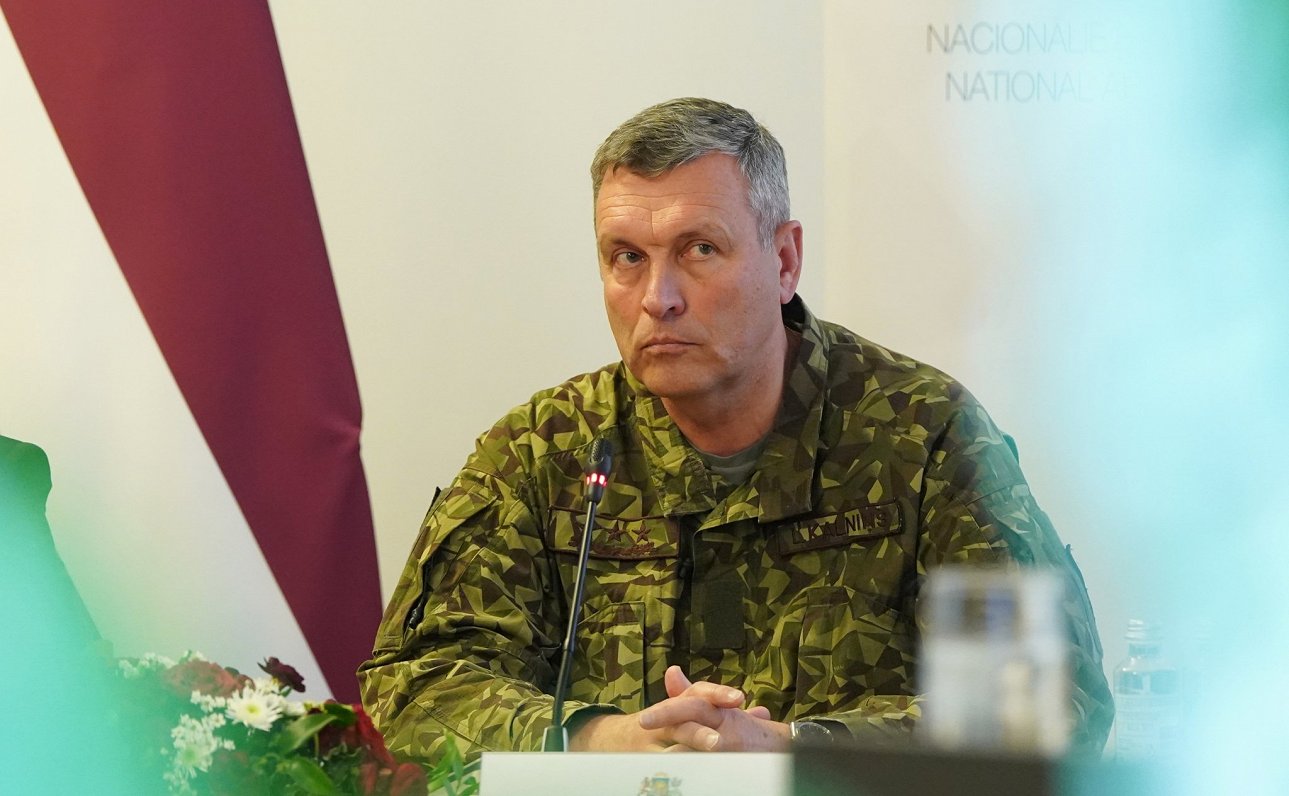 Командующий NBS генерал-лейтенант Леонид Калниньш