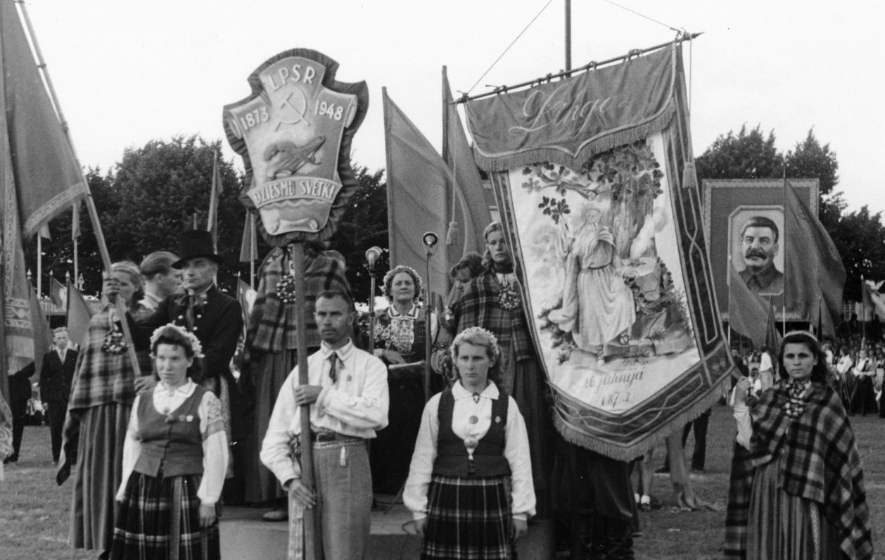 1948. gada 19. jūlijs. Latviešu Dziesmu svētku 75. jubilejai veltīto Padomju Latvijas I Dziesmu svēt...