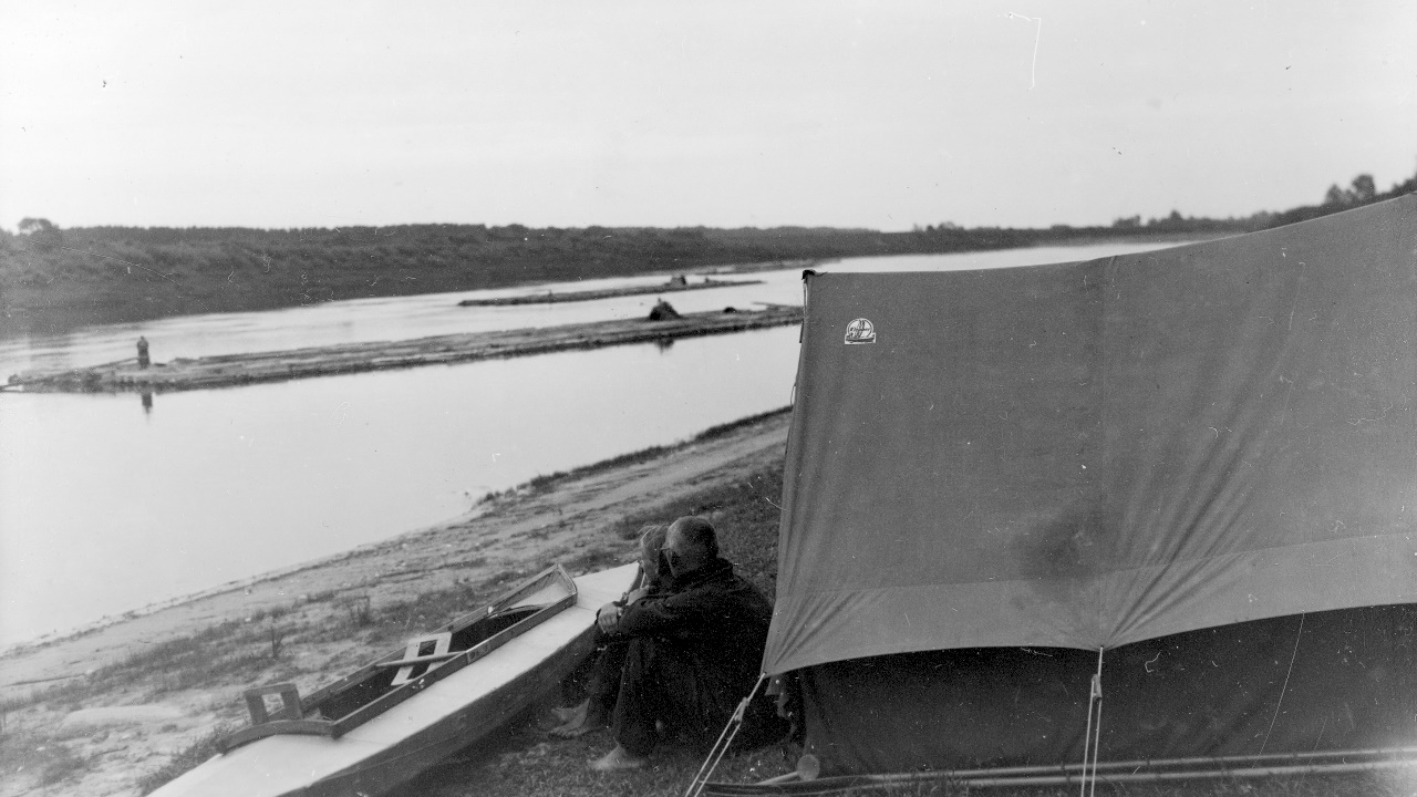 Turystyka kajakowa na rzece Dźwinie. 1938 r.● Водный туризм на байдарках по Даугаве. 1938 г.