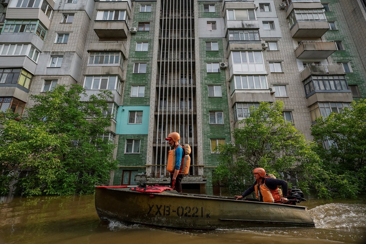 Наводнение после разрушения Каховской ГЭС. Украина, Херсон. 07.06.2023