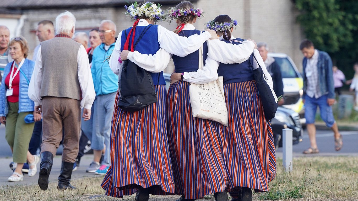 Hvorfor la smørbrød og kaffe være hjemme?  Festivalarrangører Canzoni Chiare / Artikkel