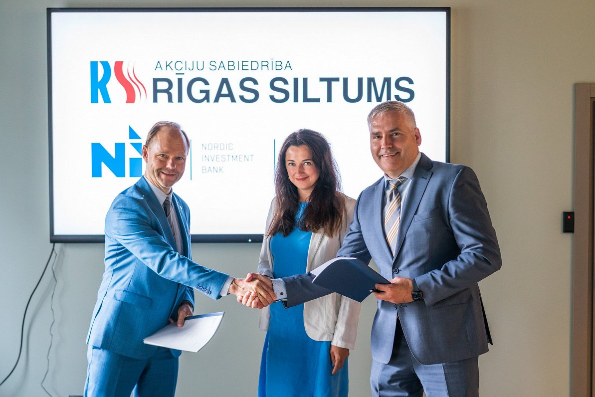Rīgas siltums and Nordic Investment Bank sign heating deal