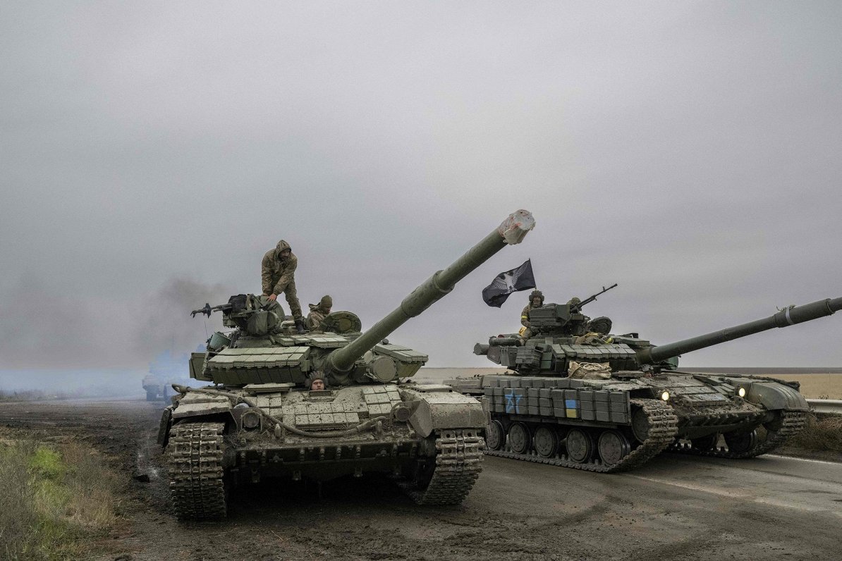Ukrainas armijas tanki Hersonas apgabalā