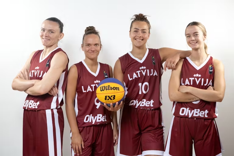 Anete Šteinberga (no kreisās), Ketija Vihmane, Aleksa Gulbe un Marta Leimane Latvijas 3x3 basketbola...
