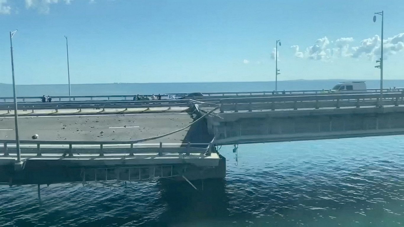Krimas tilta laidums pēc sprādziena