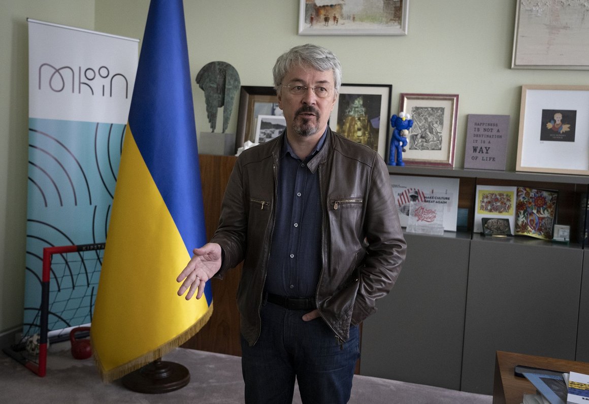 Ukrainas kultūras ministrs Oleksandrs Tkačenko paziņojis par demisiju