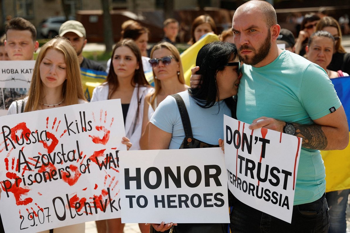 Ukraiņi pieprasa, lai Oļeņivkā notikušais slaktiņš tiktu izmeklēts un vainīgie saņemtu taisnīgu sodu