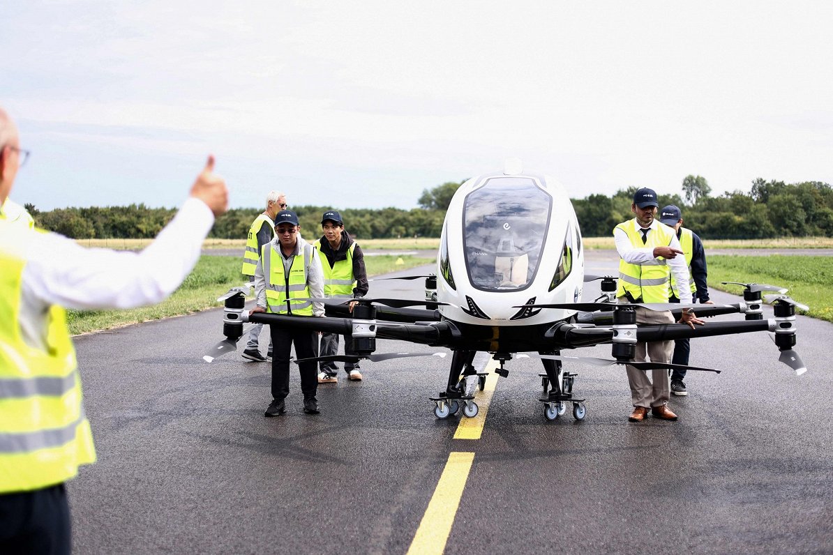 Medicīnas drona izmēģinājuma lidojums Sinttreidenā, Beļģijā