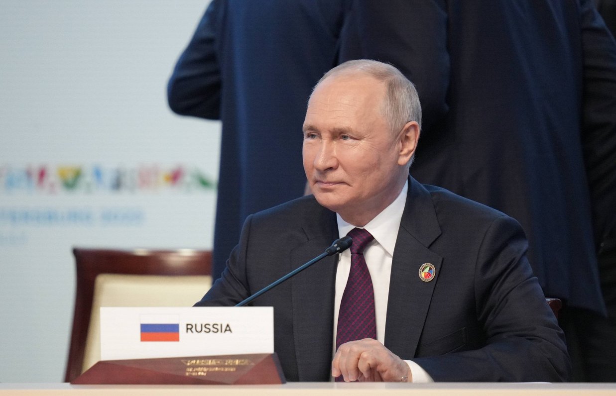 Krievijas prezidents Vladimirs Putins otrajā Krievijas-Āfrikas samitā Sanktpēterburgā, 2023. gada 28...