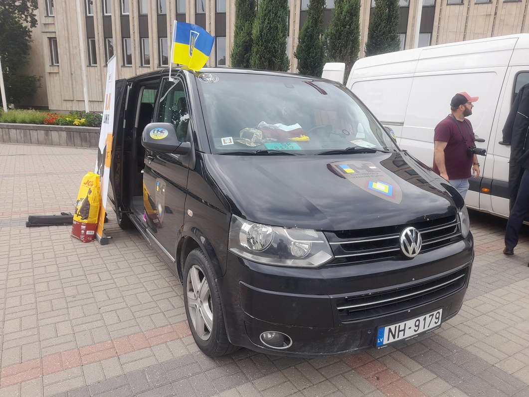 Humānais konvojs sagatavots nosūtīšanai uz Ukrainu