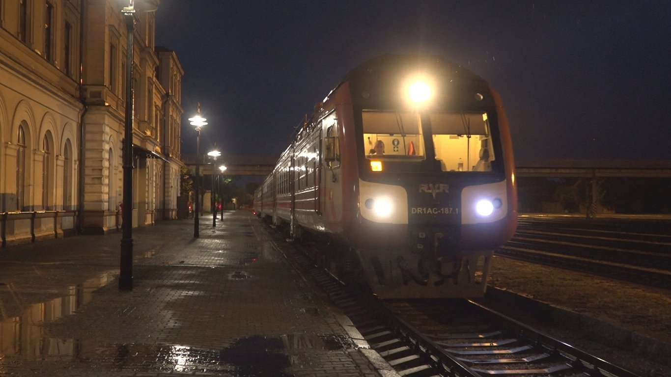 Vilciens Rīga-Liepāja