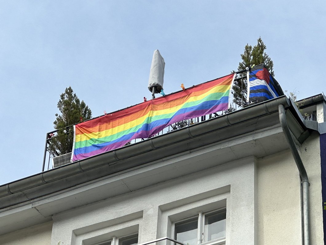 LGBTQ kopienas karogi Berlīnē