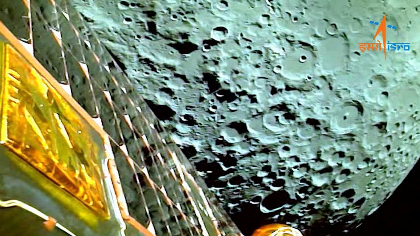 &quot;Chandrayaan-3&quot; uzņemtais Mēness attēls