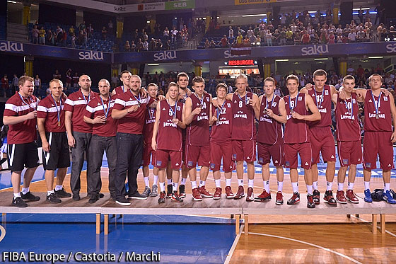 Zēni ar vīru raksturu: Latvijas basketbols 10 gadu sena Eiropas sudraba atspulgā