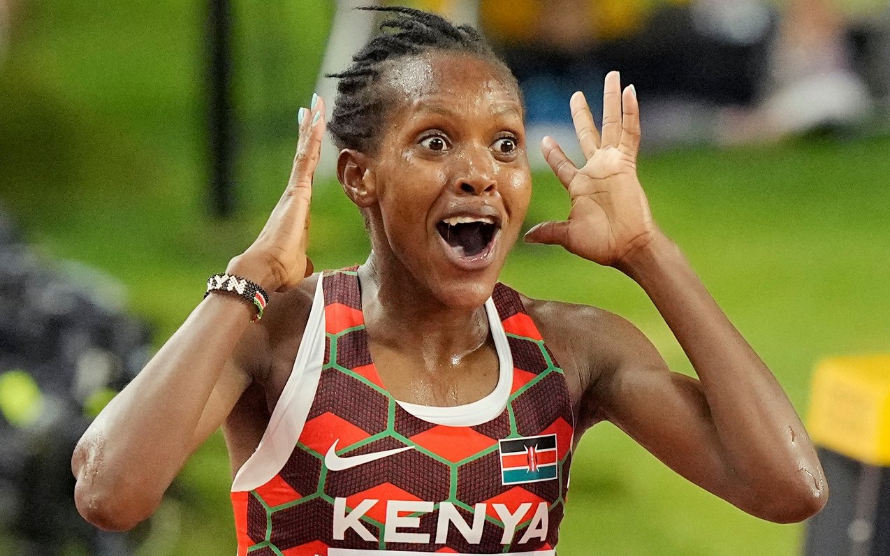 Faita Kipjegona uzvar pasaules čempionātā 5000 metru skrējienā