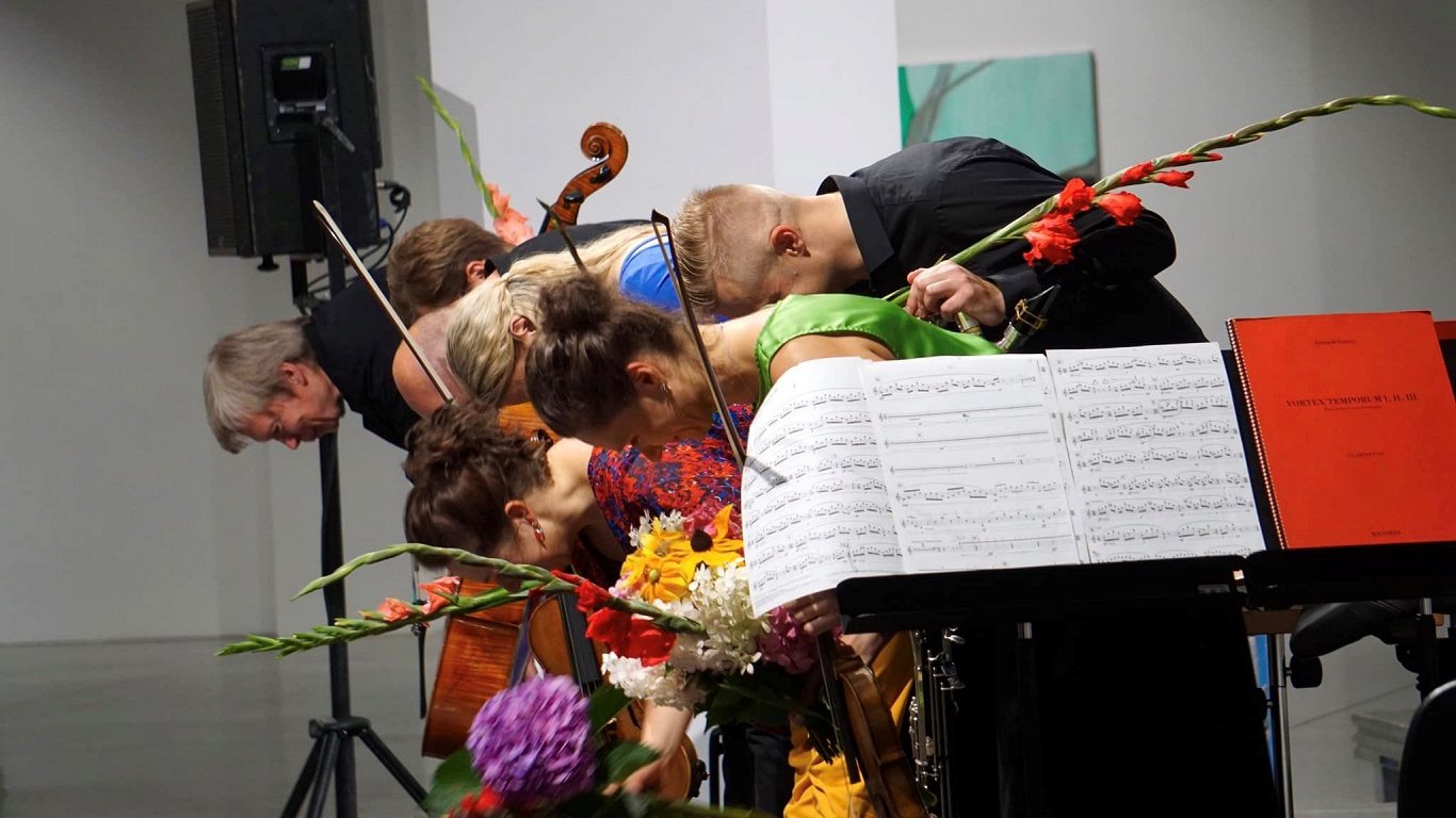 Summer Evening Chamber Music Concert: Steve Reich’s ‘Various Trains’ and Gérard Grisé’s ‘Vortex Temporum’ Performed by Sinfonietta Rīga