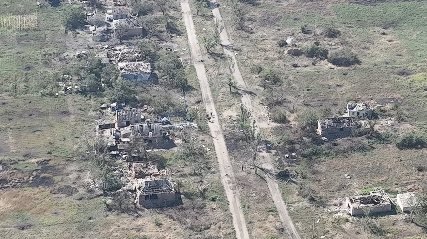 Вид на деревню глазами дрона. Работино, Запорожская область. 28.08.2023